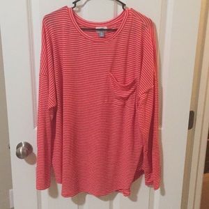 Old Navy women’s long sleeve
